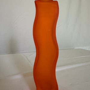 Kronkel vaas mat oranje