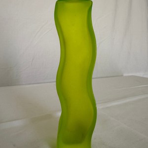 Kronkel vaas mat licht groen